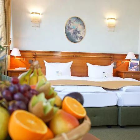 Otel Am Luisenplatz 4*