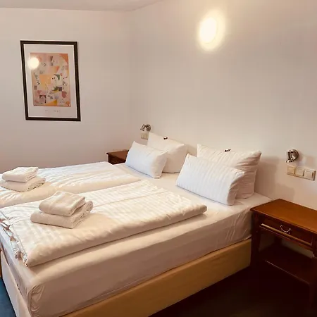 Otel Am Luisenplatz Potsdam