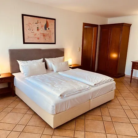 Otel Am Luisenplatz Potsdam
