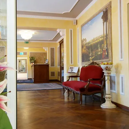 Otel Am Luisenplatz Potsdam